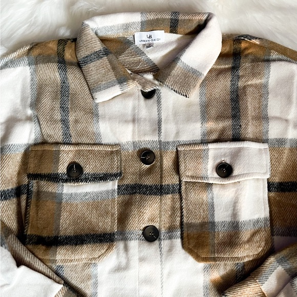 Women’s Shacket | Urban Daisy Plaid Shacket NWT - Picture 10 of 11
